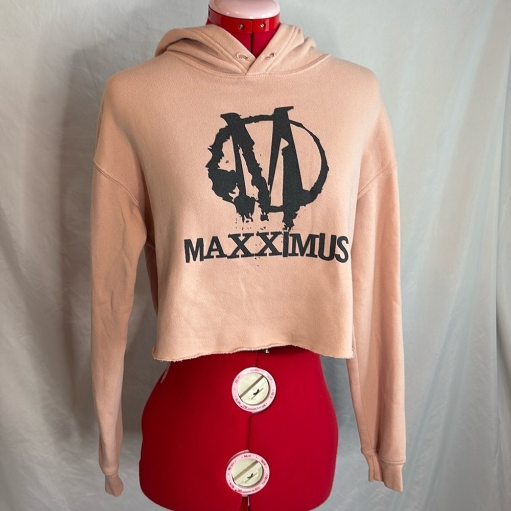 Maxximus Cropped Hoodie with Raw Hem SM363